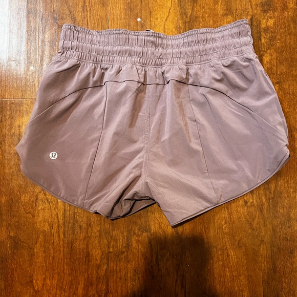 Lululemon Choose a Side Shorts - Reversible 3” - Picture 5 of 8